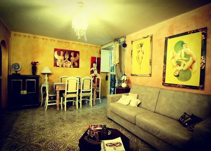 Hand Decorated House With Court